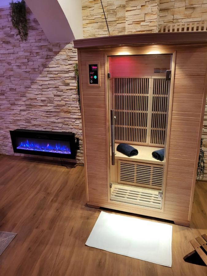Le Spa De La Cathedrale - Jacuzzi - Sauna - Champagne - Netflix - Wifi 트루아 외부 사진